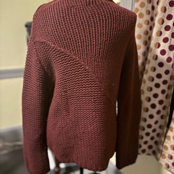Burgundy Knit Turtleneck Sweater - Picture 3 of 3